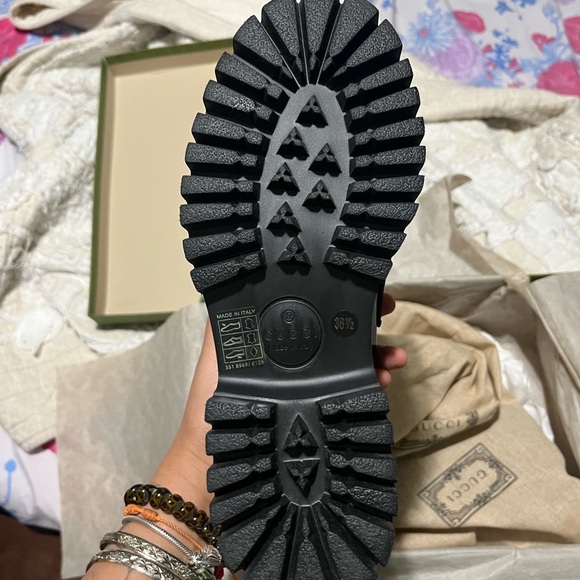 Gucci Black Loafers with Silver Buckle - Picture 3 of 6